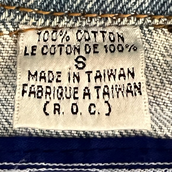 Hard Rock Cafe Save The Planet Montreal Denim Jean Trucker’s Jacket Men’s Small - Picture 13 of 15